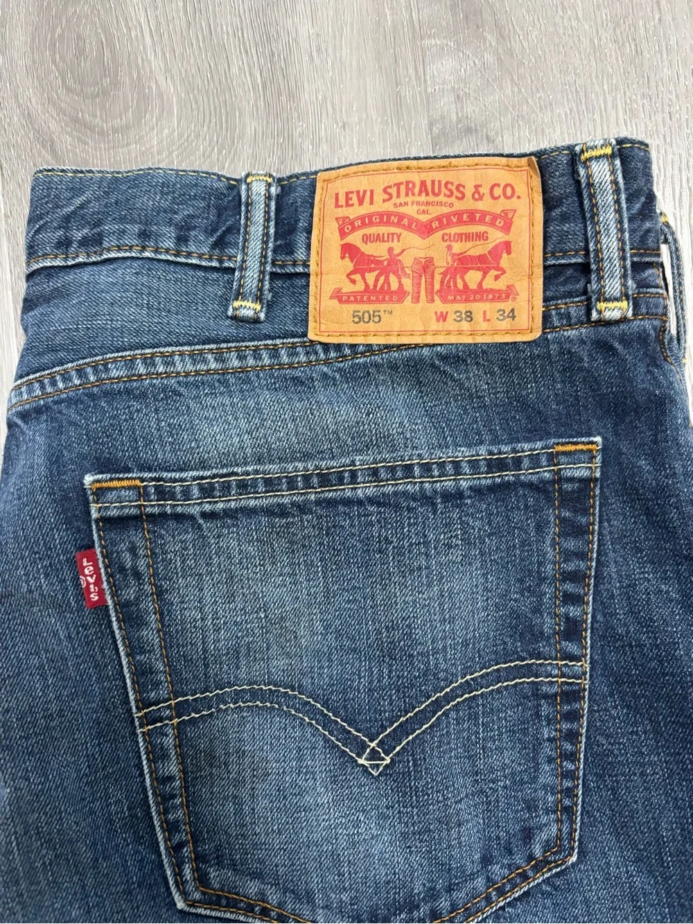 Levi's 505 Men's Dark Blue Straight-Leg Jeans